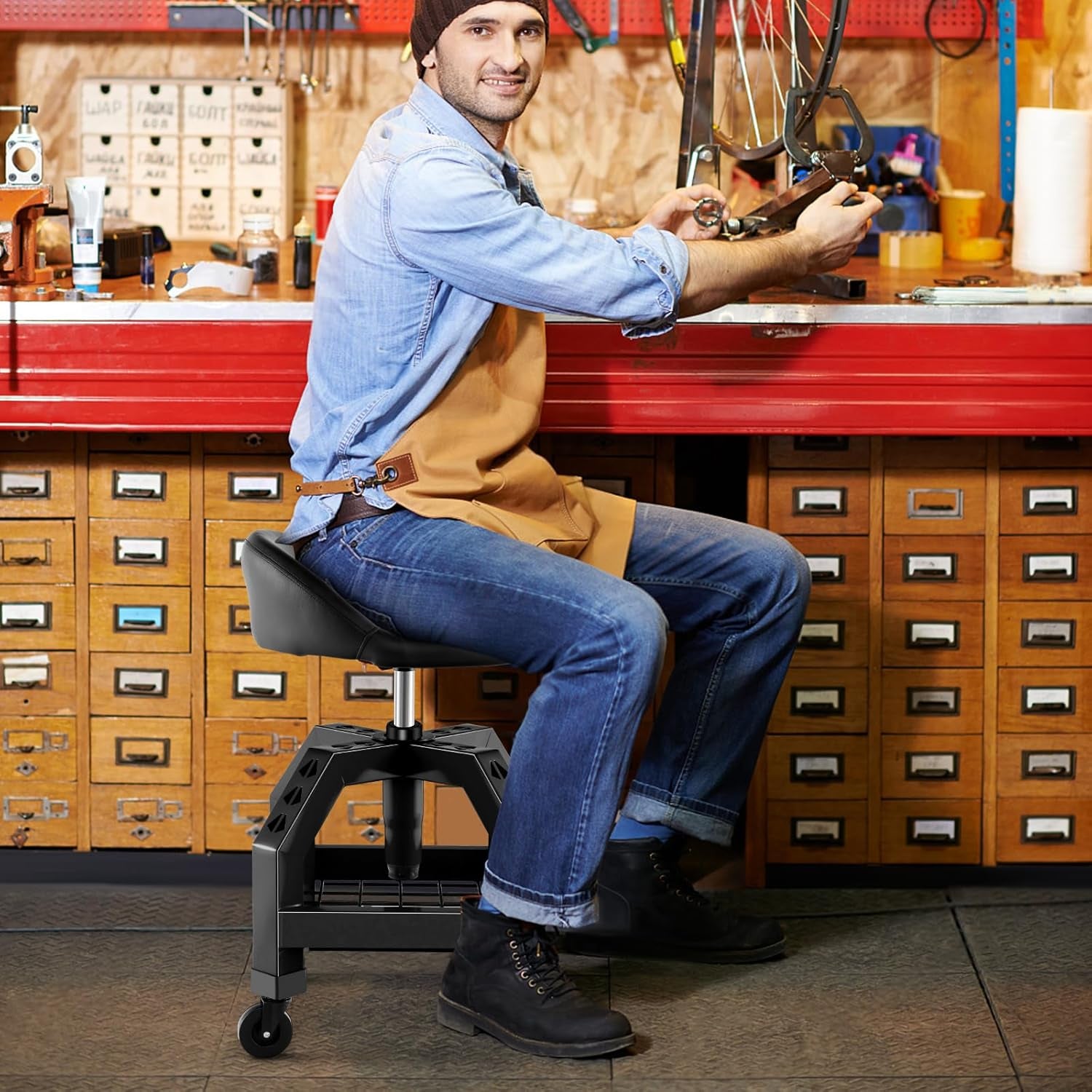 Rolling Garage Stool, 22.5”-27.5” Adjustable Mechanic Chair with Padded Seat, 330LBS Capacity, Tool Tray, Heavy Duty Creeper Seat, 360° Swivel Shop Stool for Workshop